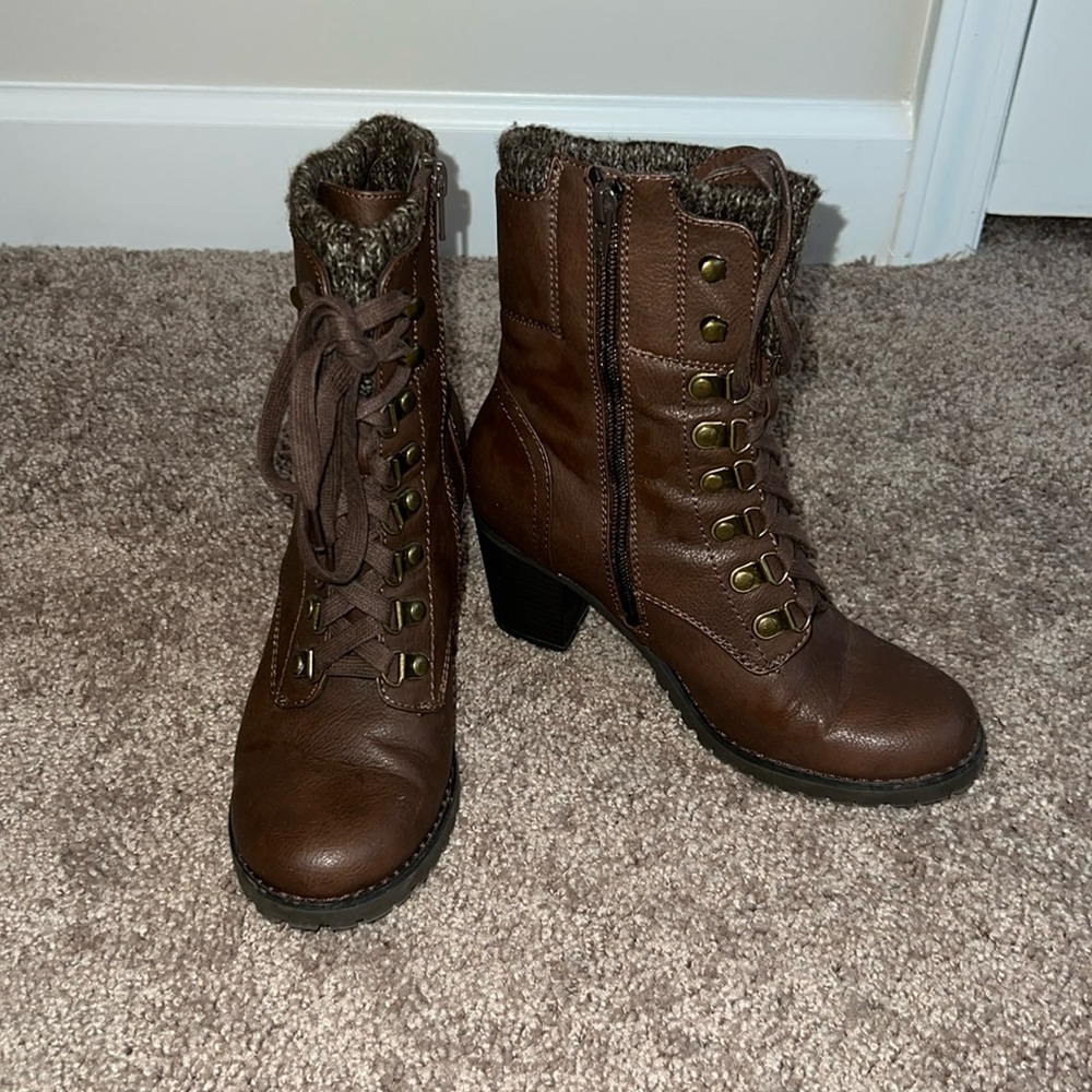 GH Bass & Co. Heeled Lace Up Boots [[BROWN]]